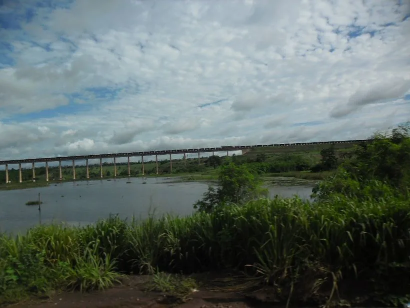 Trilhos da Estrada de Ferro Carajás em Açailândia