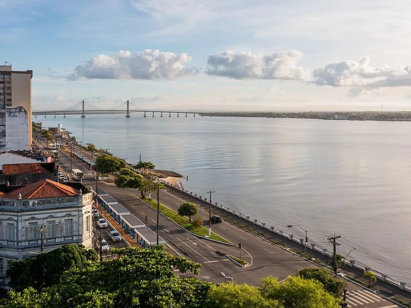 Vista aérea do rio Sergipe em Aracaju