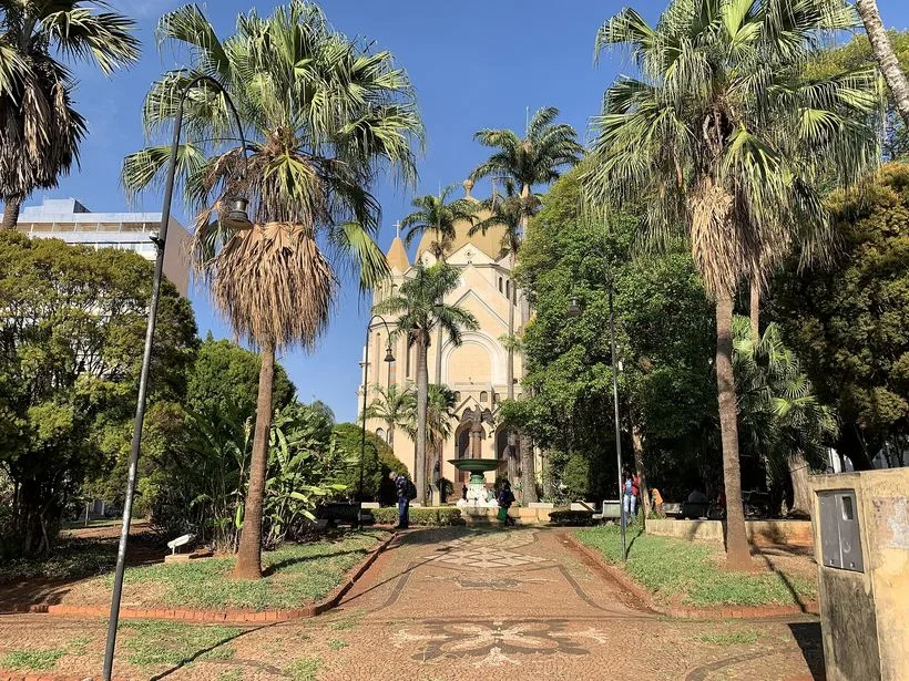 Fachada da Basílica de São Bento, igreja matriz de Araraquara