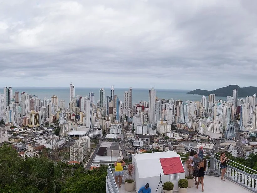 Monumento Cristo Luz em Balneário Camboriú