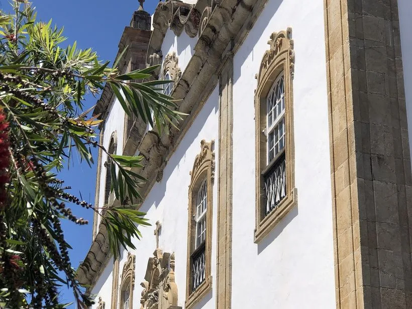 Fachada do Santuário Matriz de Nossa Senhora da Piedade em Barbacena