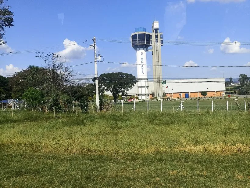 Fábrica na Rodovia Presidente Dutra em Caçapava