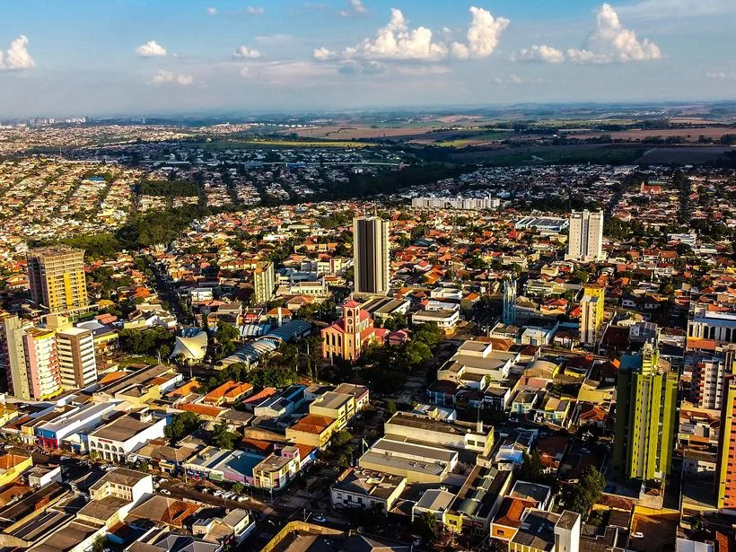 Vista aérea da área urbana de Cambé no norte do Paraná