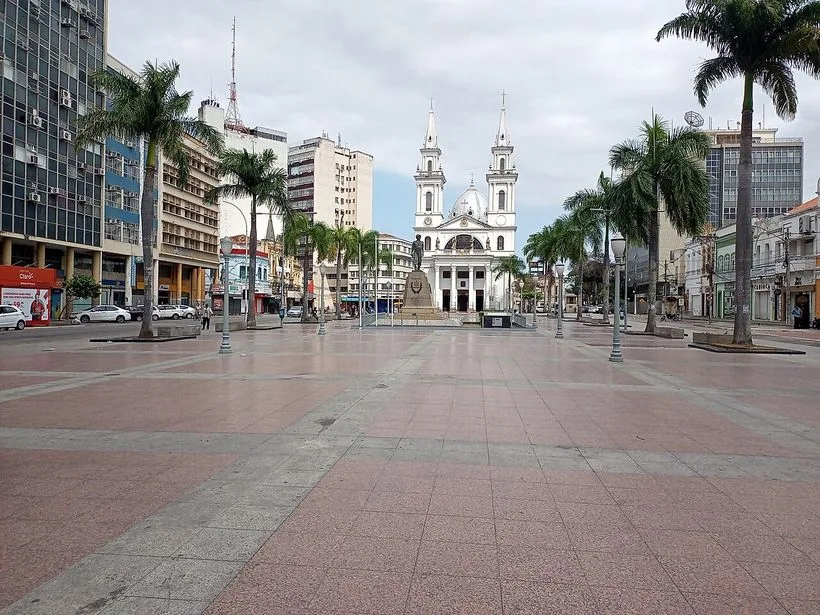 Praça Santíssimo Salvador em Campos dos Goytacazes