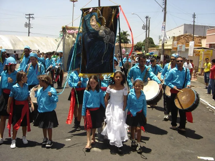 Congada de Catalão durante a Festa do Rosário