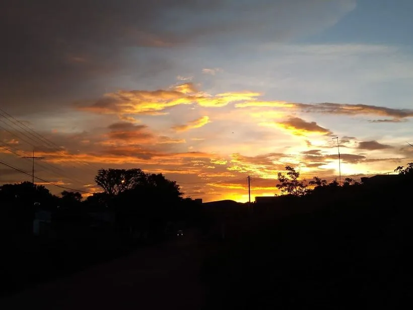 Pôr do sol em Cidade Ocidental, Goiás