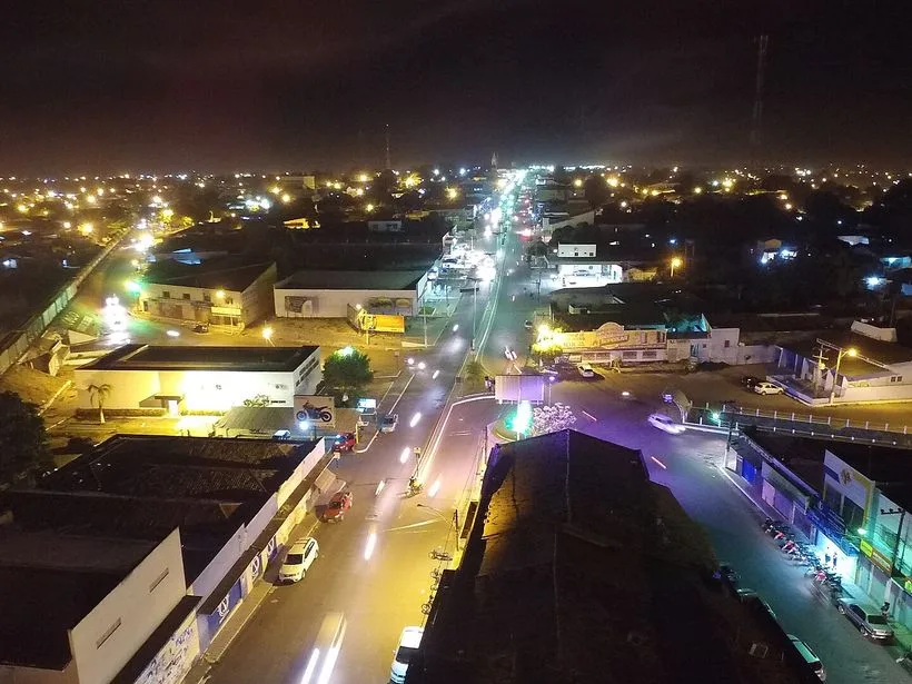Vista aérea da Avenida Santos Dumont em Codó