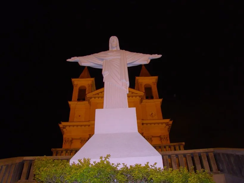 Fachada da Igreja Matriz Nossa Senhora do Rosário em Colombo