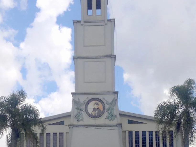 Igreja matriz de Fazenda Rio Grande (PR)