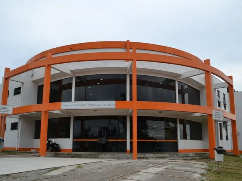 Fachada do Palácio da Uva Itália, prefeitura de Ferraz de Vasconcelos