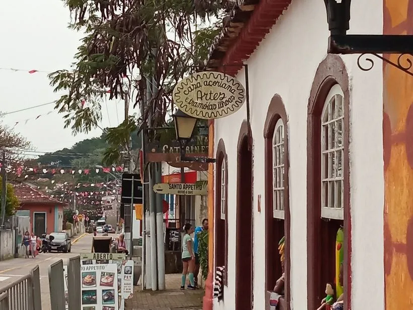Orla de Santo Antônio de Lisboa em Florianópolis
