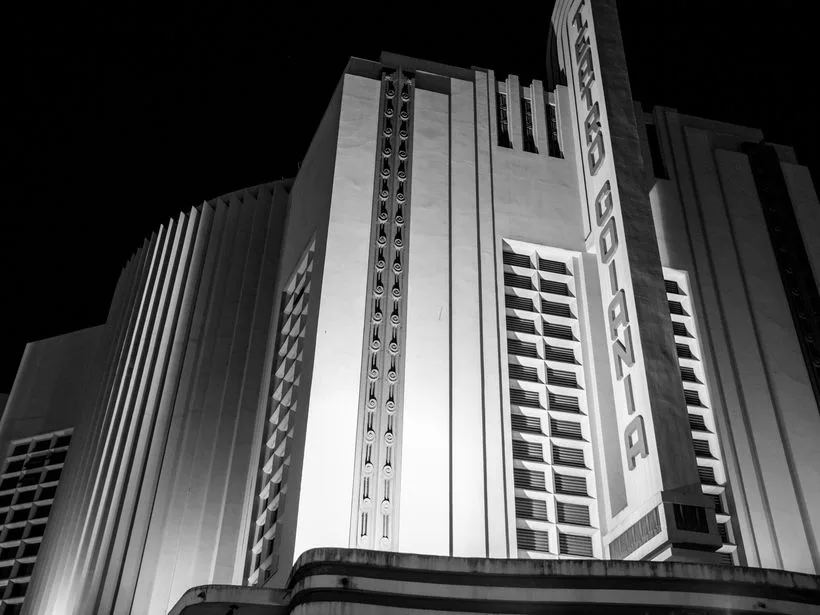 Fachada do Teatro Goiânia