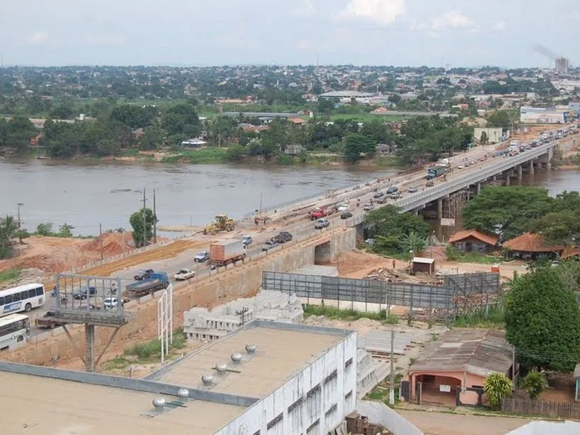 Ponte sobre o rio Machado em Ji-Paraná