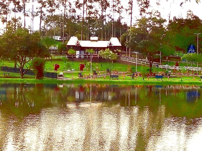 Lago Municipal de Leme no Parque Dr. Enni Jorge Draib