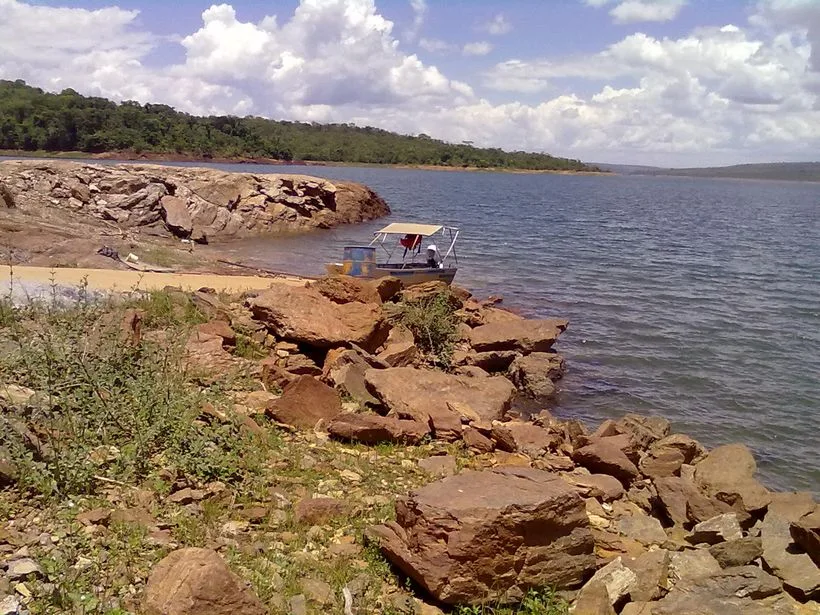Lago da usina de Corumbá IV, em Luziânia, Goiás