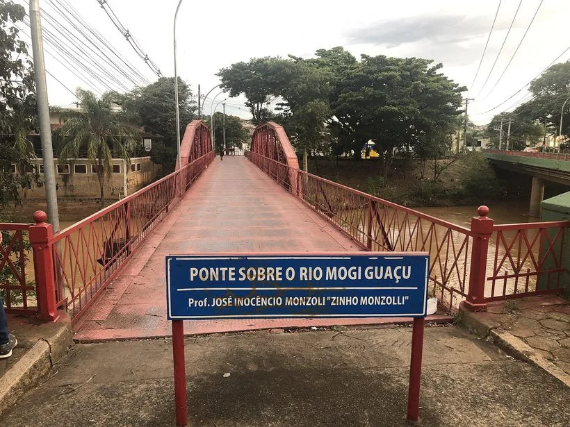 Ponte metálica de Mogi Guaçu sobre o rio