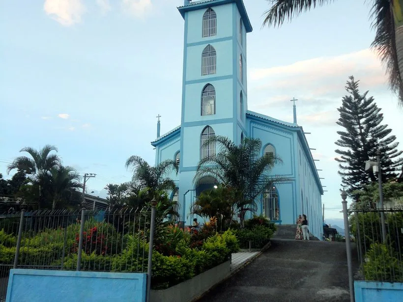 Igreja Matriz de Nossa Senhora de Fátima em Queimados