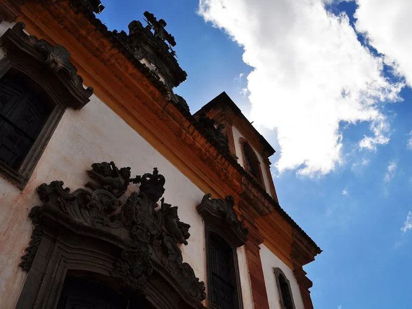 Fachada da Igreja de Nossa Senhora do Carmo em Sabará