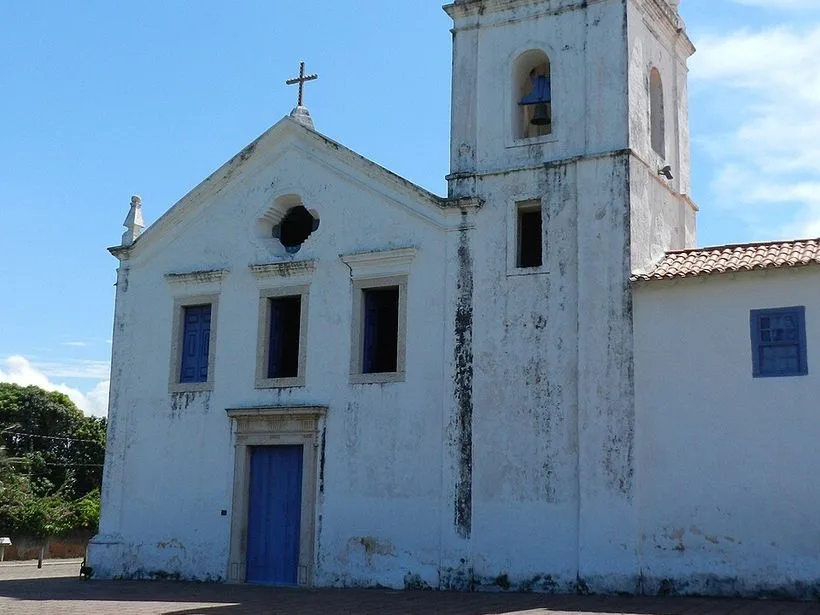 Igreja dos Reis Magos em Nova Almeida, Serra