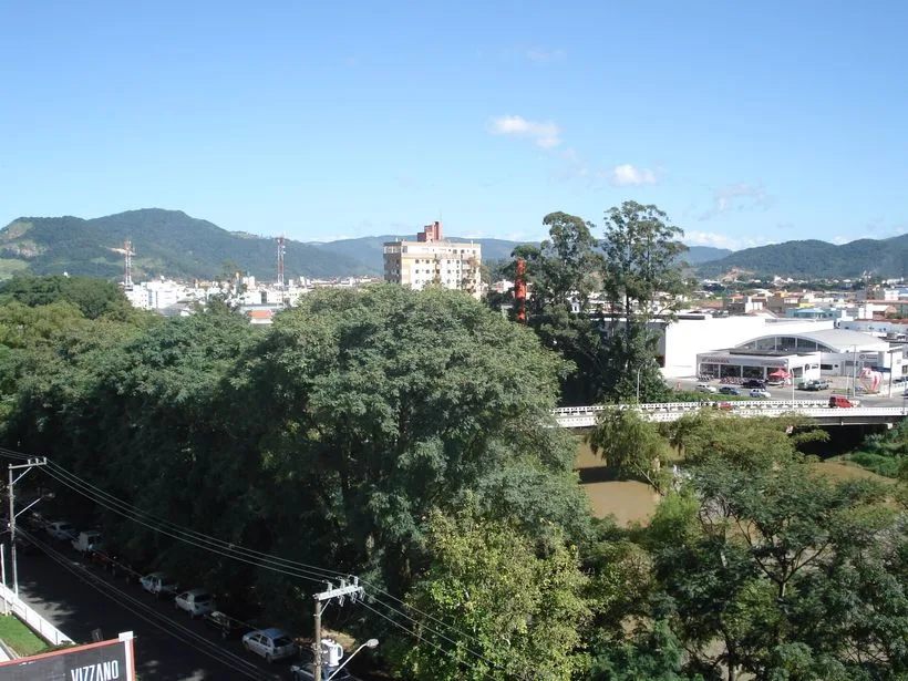 Margem do rio Tubarão em Tubarão SC
