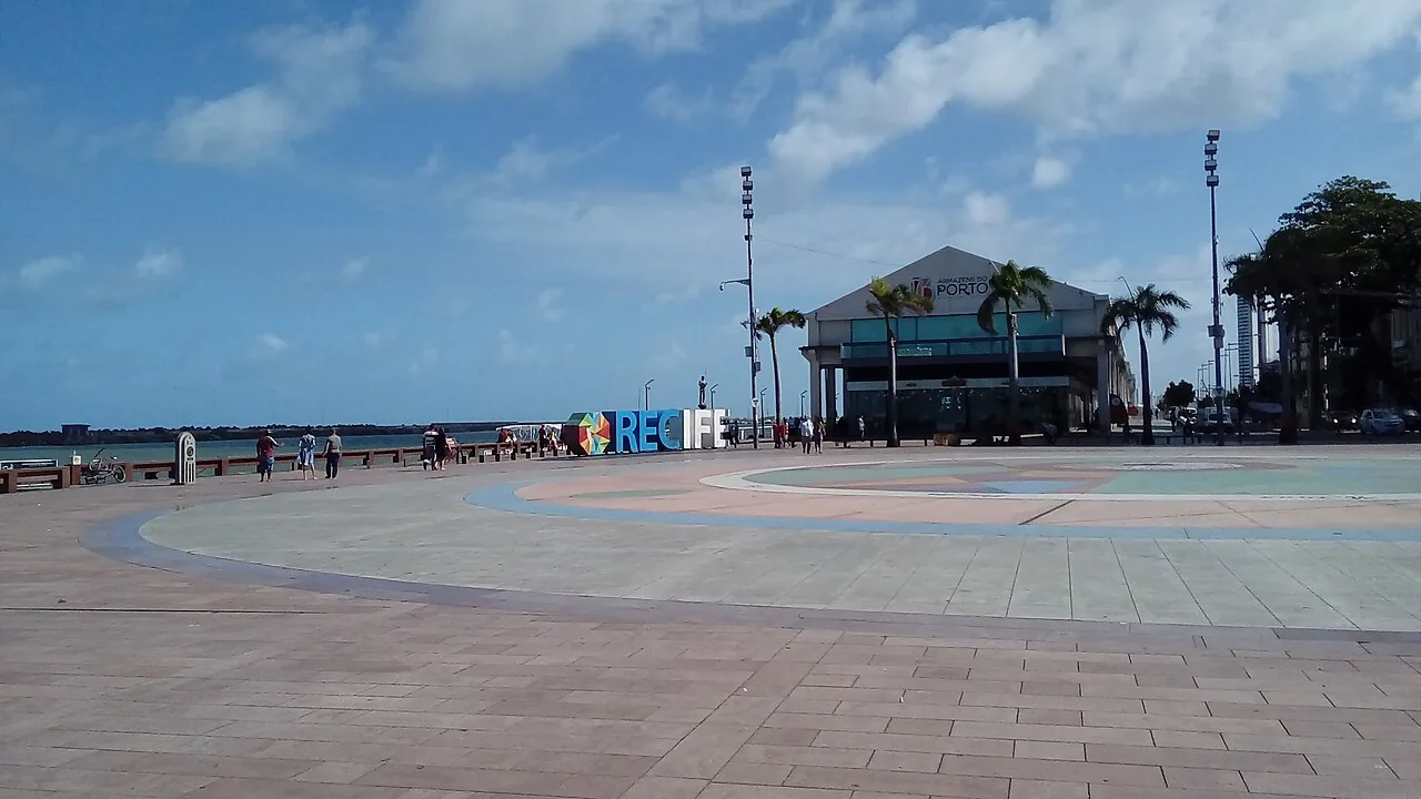Marco Zero na Praça Rio Branco, no Recife Antigo, ponto histórico do centro do Recife em Pernambuco