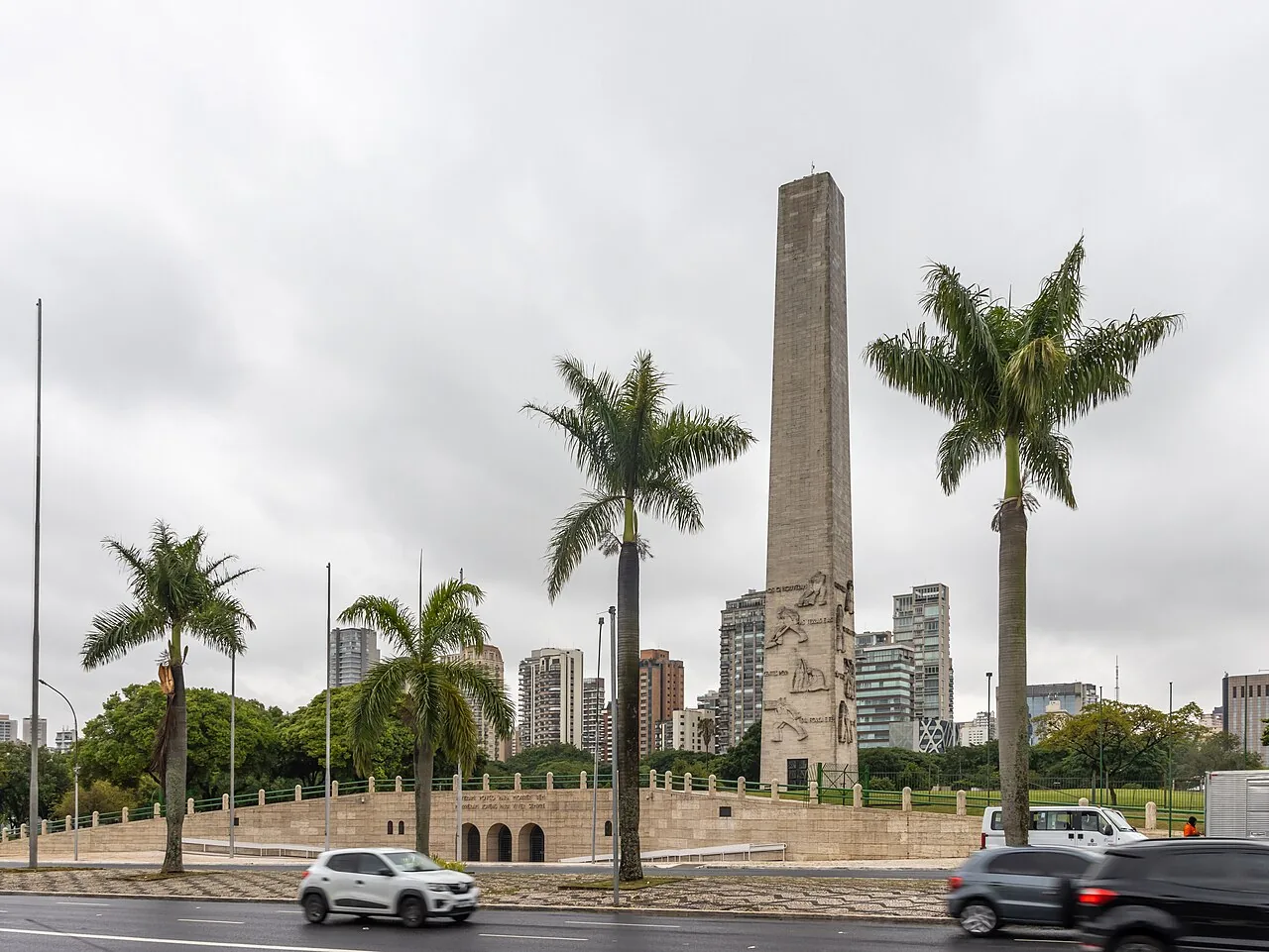 Obelisco do Ibirapuera, o Mausoléu do Soldado Constitucionalista, principal memorial da Revolução de 1932 em São Paulo