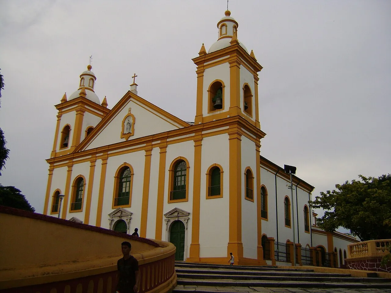 Catedral Metropolitana de Manaus, a Igreja Matriz dedicada a Nossa Senhora da Conceição, padroeira da capital amazonense e principal ponto das celebrações do 8 de dezembro
